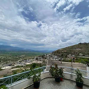 Vila Rafael Sarandë