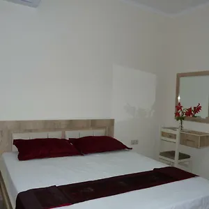 Apartament Dejvi, Saranda