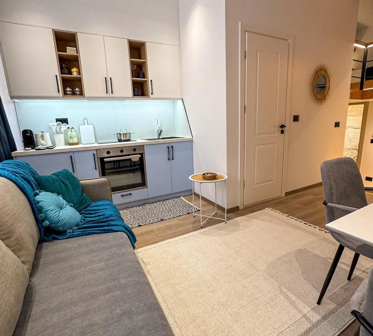 Vila51 Ocean Deluxe Apartment Sarande