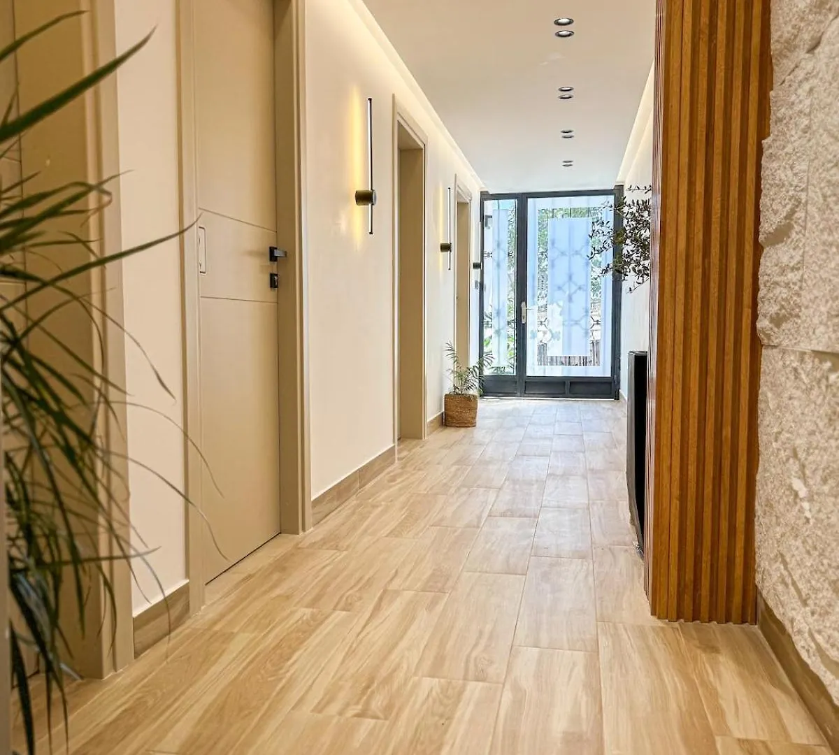 Vila51 Ocean Deluxe Apartment Sarande